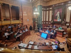 Pleno del Ayuntamiento de Barcelona. Se aprueba del Presupuesto Gral. 2023. 23.12.22 Redes Paralelas