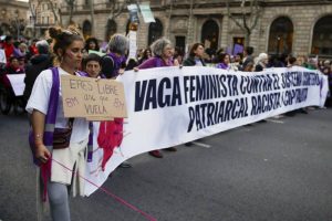 Manifestación feminista en Barcelona por el Día Internacional de la Mujer, 8.3.23 EFE T Albir