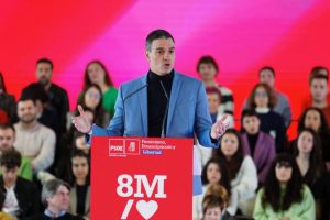 El secretario general del PSOE y presidente del Gobierno Pedro Sanchez participando en un acto sobre feminismo en el Dia Internacional de la Mujer 8 de marzo Madrid EFE B Sanchez