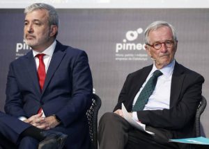 Los candidatos a la alcaldia de Barcelona por JxCat Xavier Trias d y por el PSC Jaume Collboni i durante el debate 24.04.23 EFE